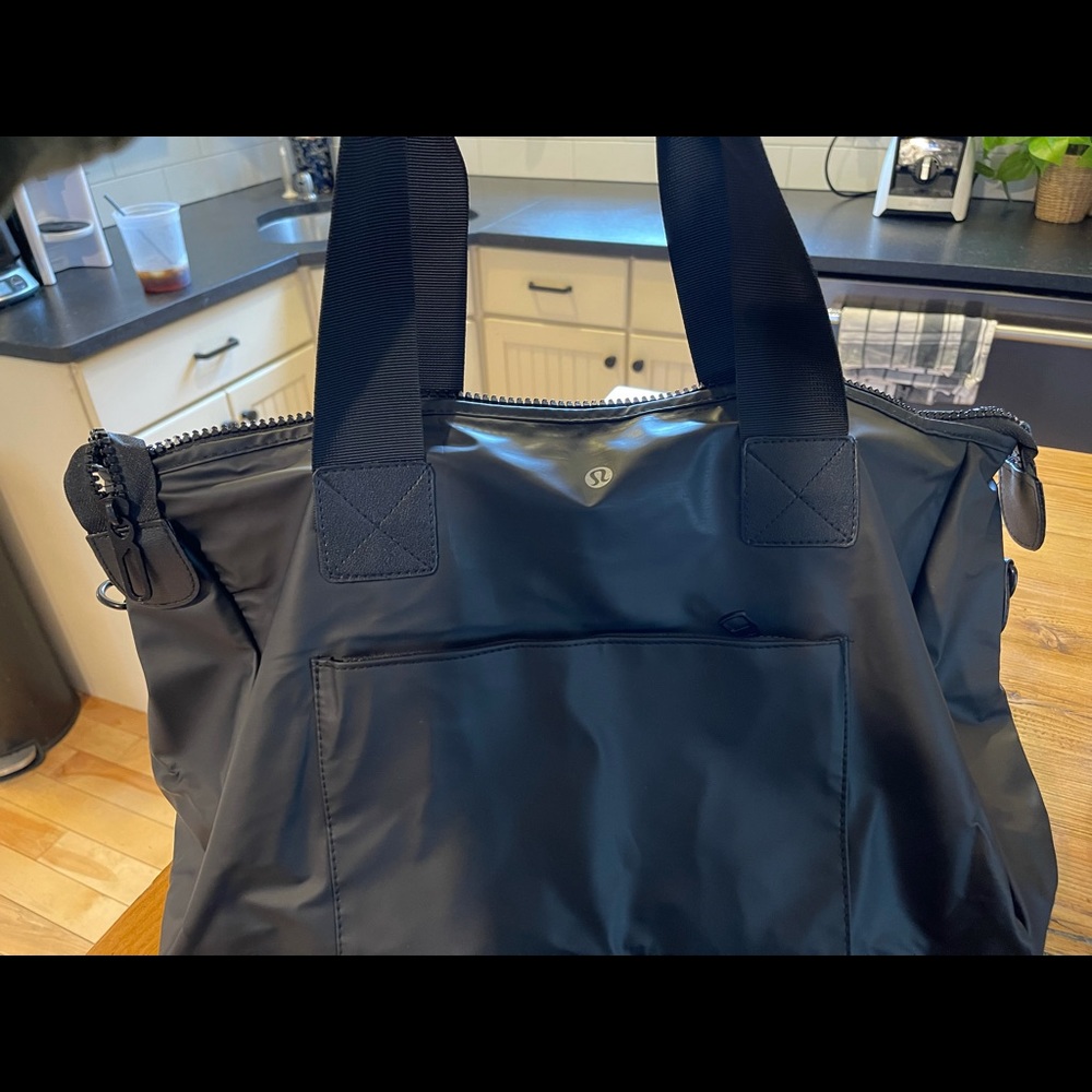 Lululemon duffle